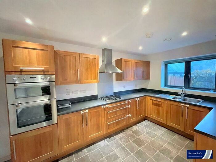 4 Bedroom Semi-Detached House To Rent In Fen Street, Brooklands, MK10