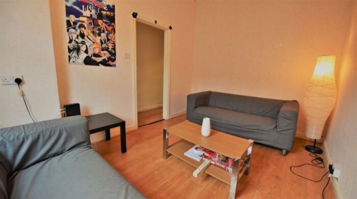 3 Bedroom House To Rent In Burley Lodge Road, LS6