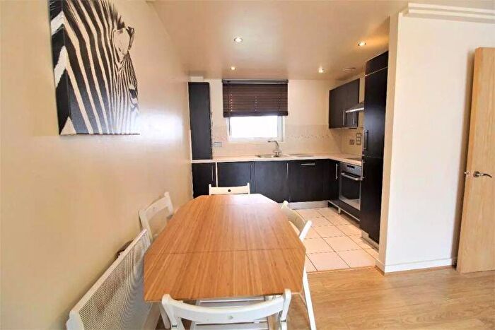 2 Bedroom Detached House To Rent In Kingscote Way, Brighton, BN1