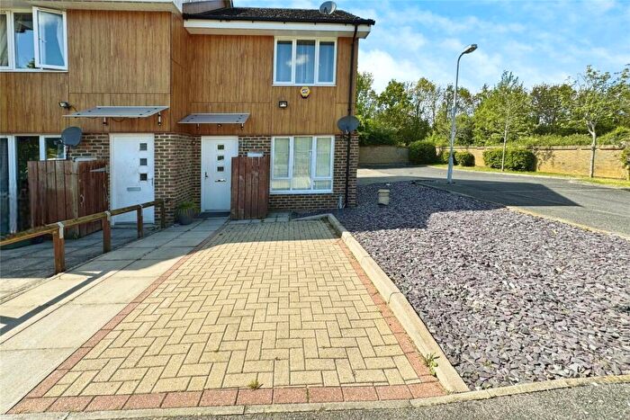 2 Bedroom House To Rent In Whiting Crescent, Faversham, Kent, ME13