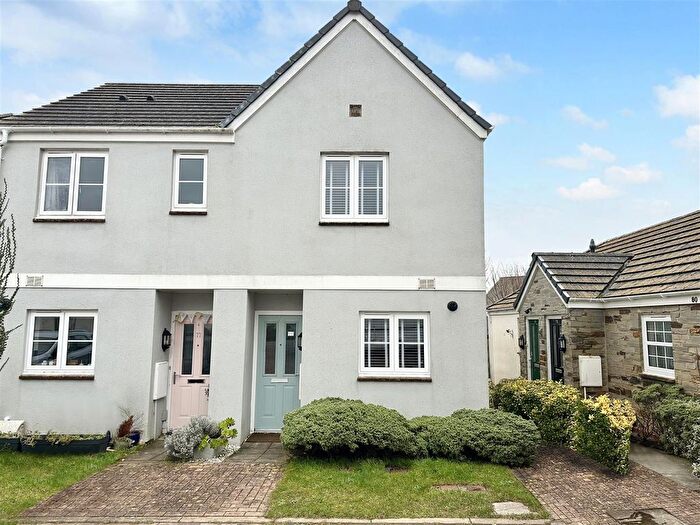 2 Bedroom End Terrace House For Sale In Round Ring Gardens, Penryn, TR10