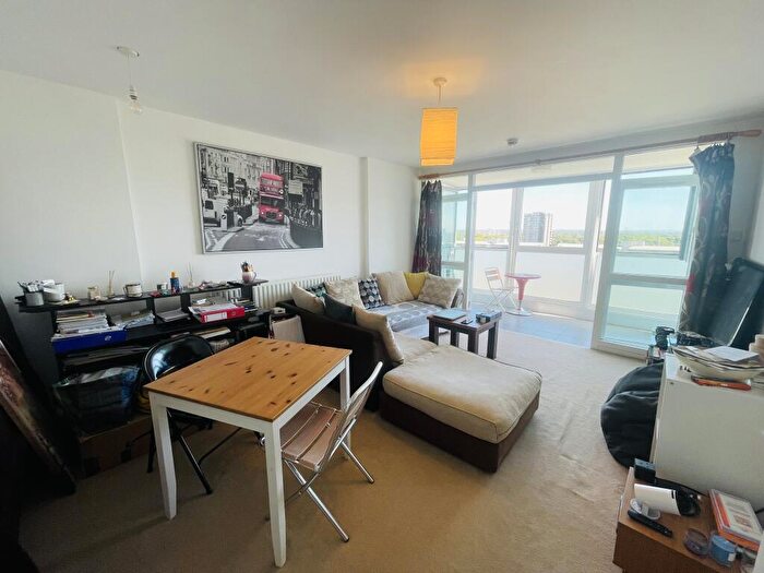 1 Bedroom Flat For Sale In Nolan Way, London, E5