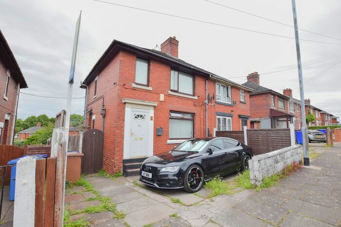 2 Bedroom Semi-Detached House To Rent In Ballinson Road, Blurton, Stoke-On-Trent, ST3