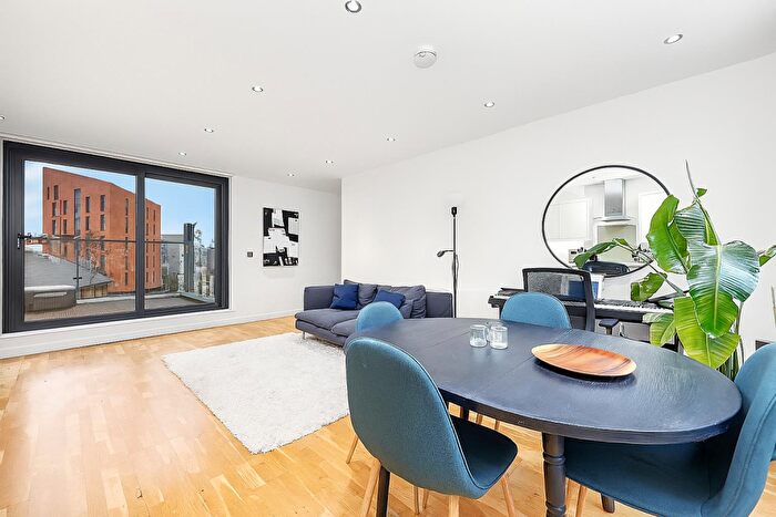 1 Bedroom Penthouse For Sale In Hackney Road, Shoreditch, E2
