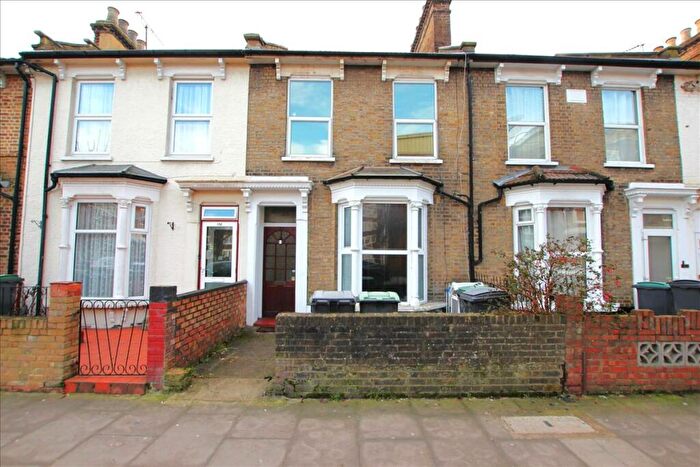 1 Bedroom Flat To Rent In Park Lane, Tottenham, N17