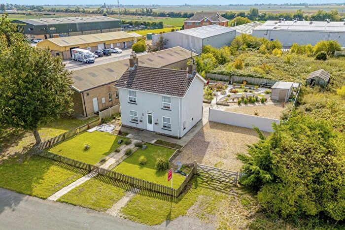 3 Bedroom Detached House For Sale In Station Road, Swineshead, PE20