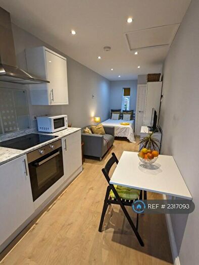 Studio To Rent In Elm Tree Avenue, Coventry, CV4