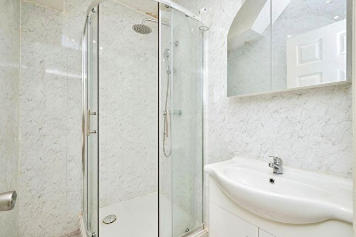 3 Bedroom Terraced House For Sale In Kitts Green Road, Birmingham, West Midlands, B33