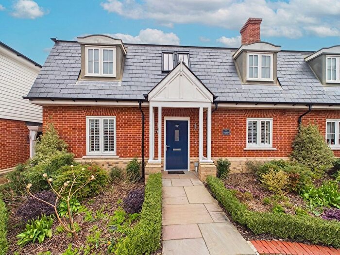 3 Bedroom Semi-Detached House For Sale In Colchester Road, Wakes Colne, CO6