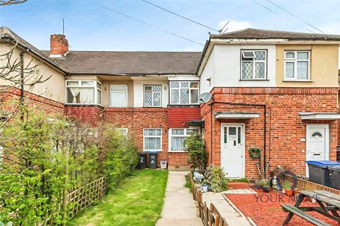 2 Bedroom Terraced House To Rent In Barnard Gardens, New Malden, KT3