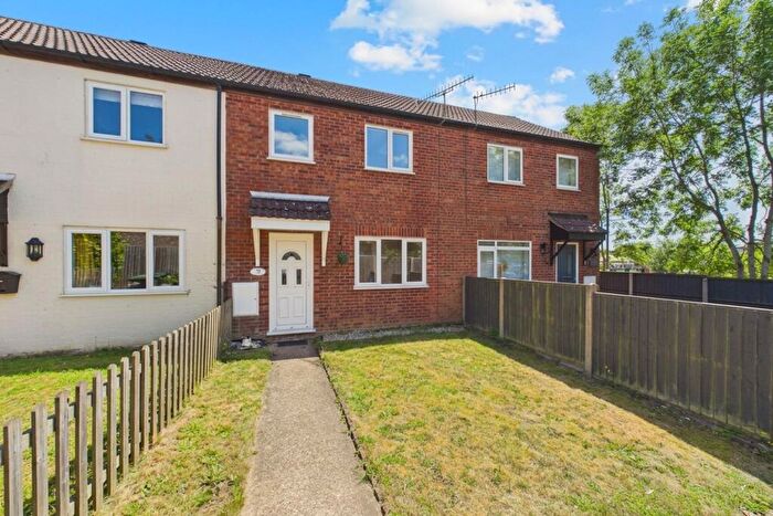 3 Bedroom Terraced House For Sale In Woodland Close, Thetford, IP24