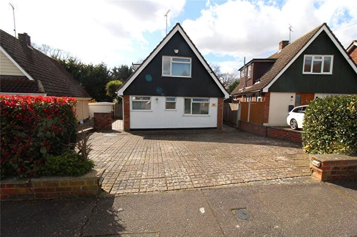3 Bedroom Detached House For Sale In Southernhay, Eastwood, Leigh-On-Sea, Essex, SS9