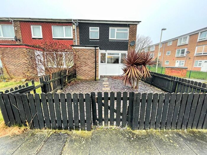 3 Bedroom End Of Terrace House To Rent In Grassholme, Darlington, DL1