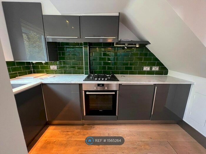 1 Bedroom Flat To Rent In Basing Street, London, W11