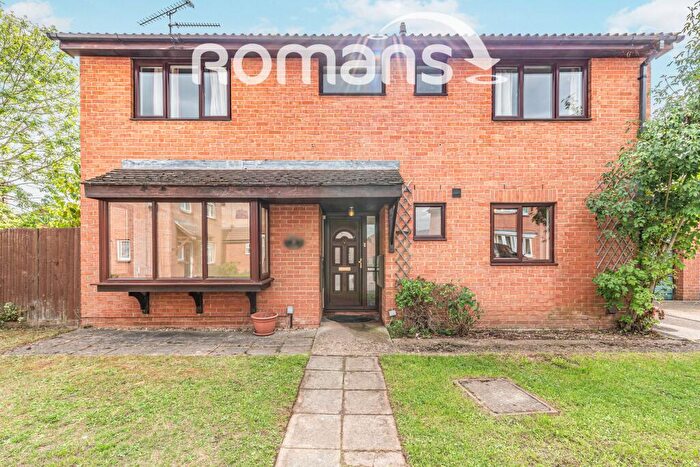4 Bedroom Detached House To Rent In Burniston Close, Lower Earley, RG6