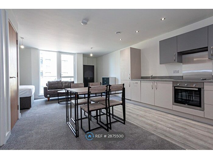 Studio To Rent In Adelphi St, Salford, M3