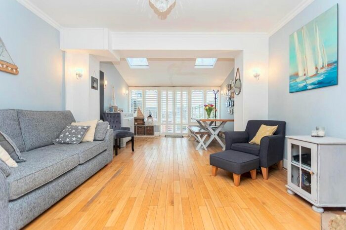 3 Bedroom Terraced House To Rent In Ferry Road, Bournemouth, BH6