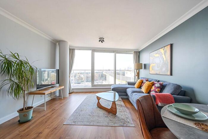 1 Bedroom Flat For Sale In Basin Approach, Limehouse, London, E14