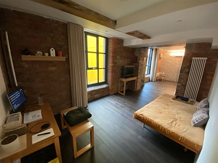 1 Bedroom Flat For Sale In Crusader Mill, Chapeltown St, Manchester, M1