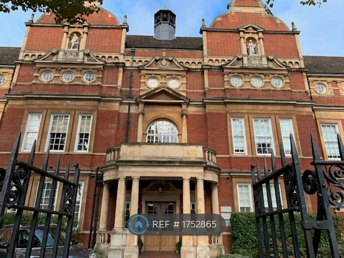 1 Bedroom Flat To Rent In Great Hall, London, SW11