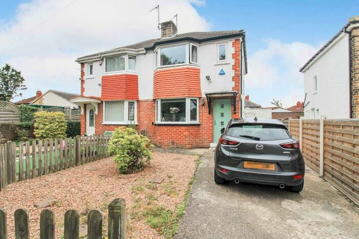 2 Bedroom Semi-Detached House To Rent In Hill Court Avenue, Bramley, Leeds, LS13