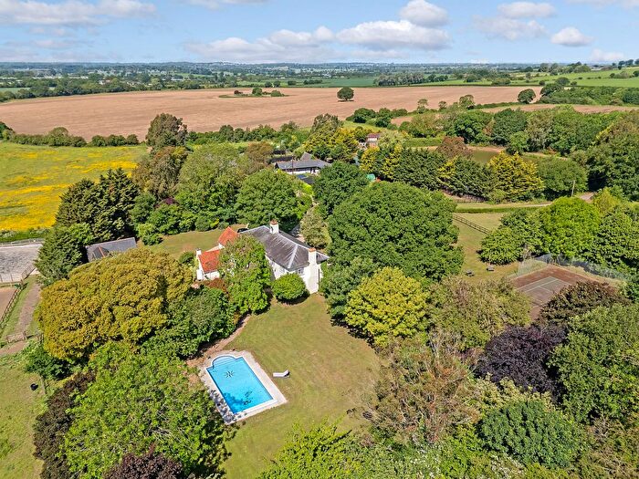 5 Bedroom Detached House For Sale In Old Church Road, East Hanningfield, CM3