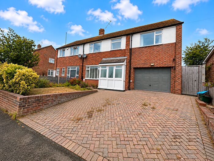 4 Bedroom Semi Detached House For Sale In Elmhurst Avenue, Yeovil, BA21