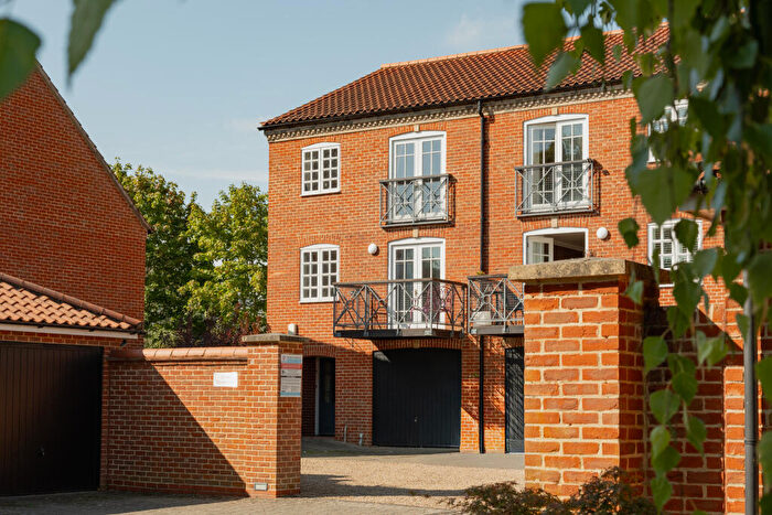 3 Bedroom End Of Terrace House For Sale In Bracondale Millgate, Norwich, Norfolk, NR1