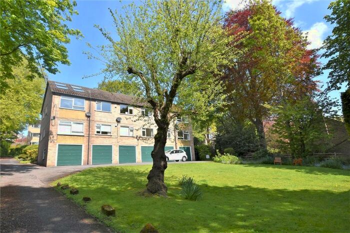 3 Bedroom Apartment To Rent In Newlay Grove, Horsforth, Leeds, West Yorkshire, LS18