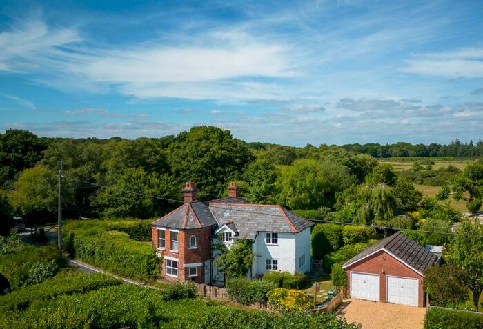 4 Bedroom Detached House For Sale In Tiptoe Road, Wootton, BH25