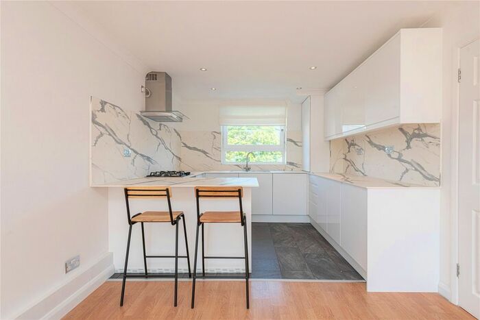 1 Bedroom Property To Rent In West Row, London, W10