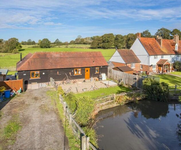 3 Bedroom Barn Conversion For Sale In The Slade, Lamberhurst, Tunbridge Wells, Kent, TN3