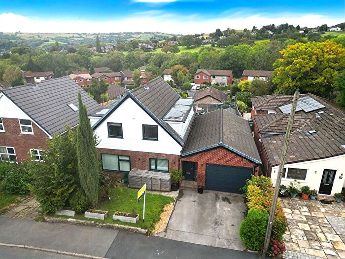 4 Bedroom Link Detached House For Sale In Constable Drive, Marple Bridge, Stockport, Cheshire, SK6