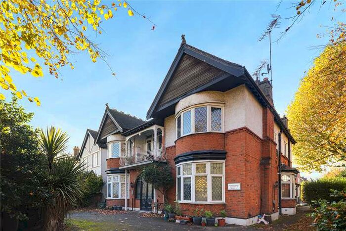 1 Bedroom Flat To Rent In Whipps Cross Road, London, E11