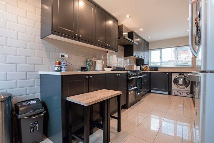4 Bedroom Detached House For Sale In Park Mews, Wellingborough, NN8