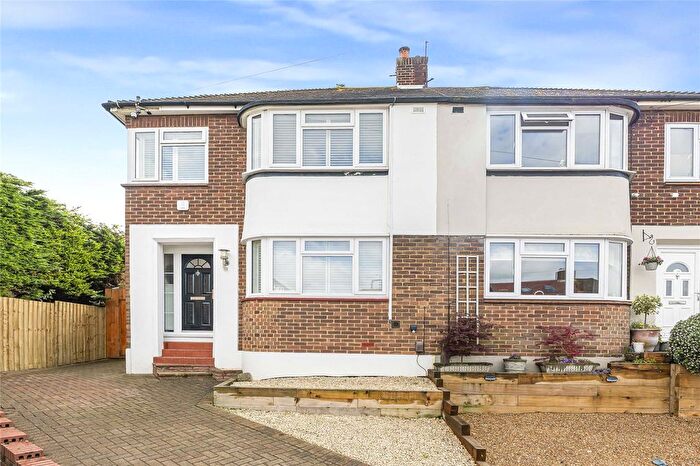 3 Bedroom Semi-Detached House For Sale In Swain Close, Rochester, Kent, ME2