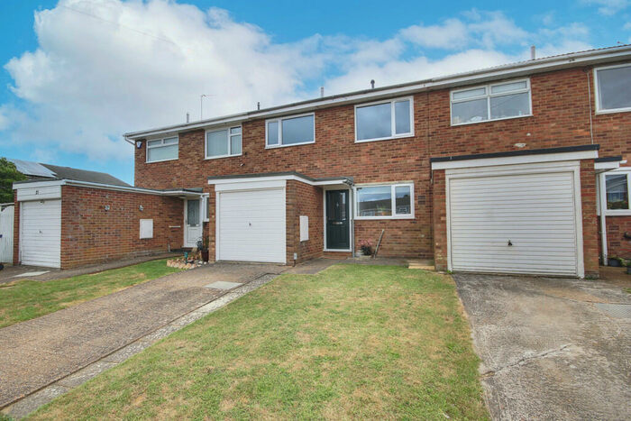 3 Bedroom Terraced House To Rent In Green How, St. Ives, PE27