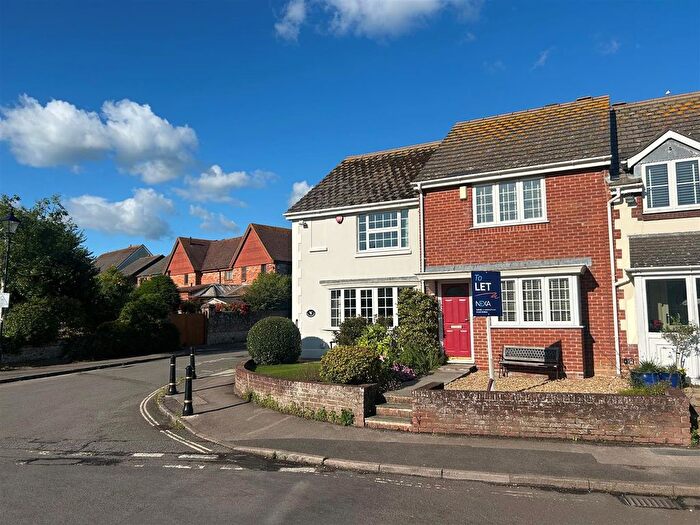 2 Bedroom Property To Rent In Lumley Road, Emsworth, PO10
