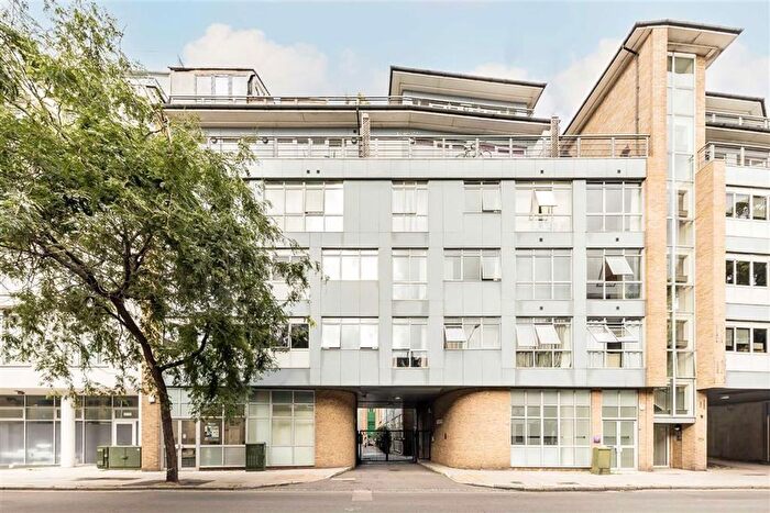 2 Bedroom Flat To Rent In Long Lane, London, SE1