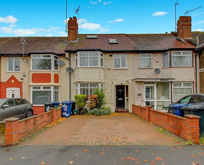 4 Bedroom Terraced House For Sale In Robin Hood Way, Greenford, UB6