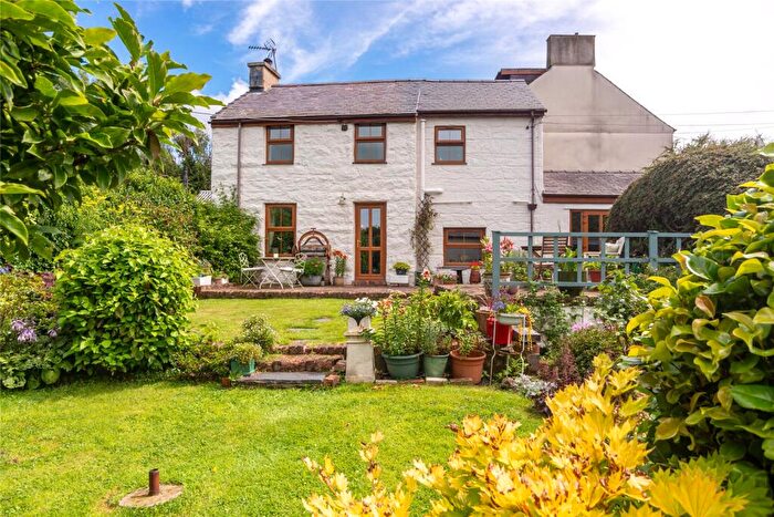 3 Bedroom Detached House For Sale In Waen Pentir, Rhiwlas, Bangor, Gwynedd, LL57