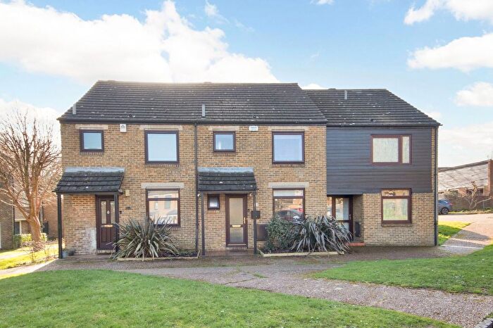 3 Bedroom Terraced House For Sale In Bazes Shaw, New Ash Green, Longfield, DA3