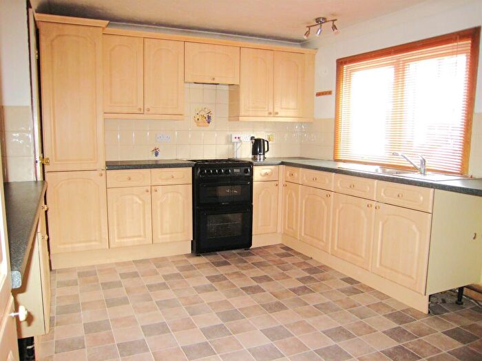 4 Bedroom Detached House For Sale In Sydney Street, Brightlingsea, Colchester, CO7