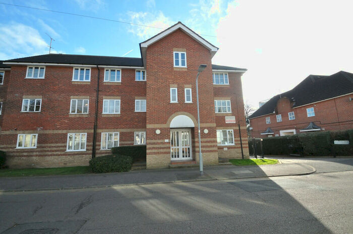 2 Bedroom Apartment To Rent In Guildford Court, Southend On Sea, SS2