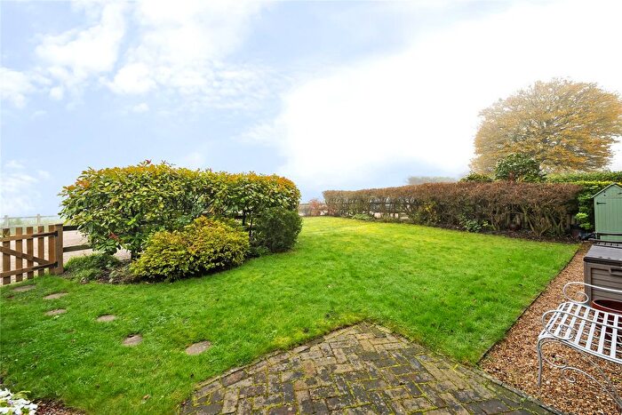 2 Bedroom Flat For Sale In Main Road, Knockholt, Sevenoaks, Kent, TN14