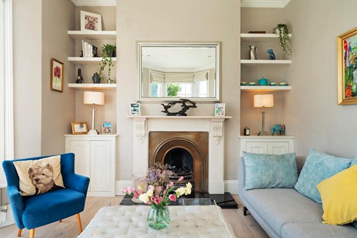 5 Bedroom Property For Sale In Minford Gardens, London, W14