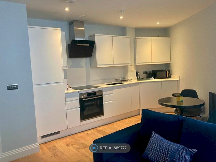 1 Bedroom Flat To Rent In New London Road, Chelmsford, CM2