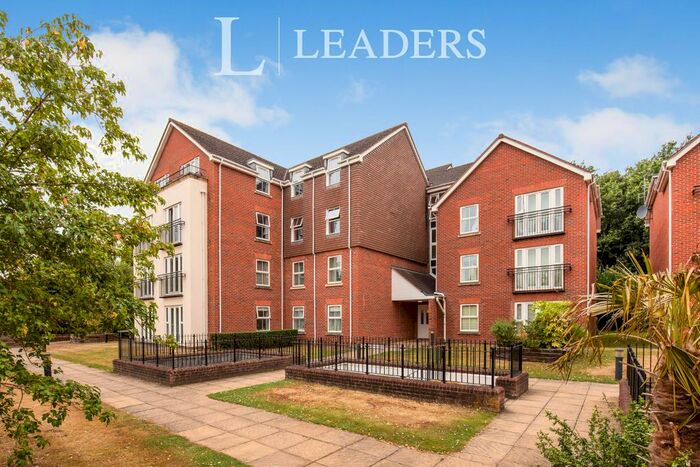 2 Bedroom Flat To Rent In Birch Meadow Close, Warwick, CV34