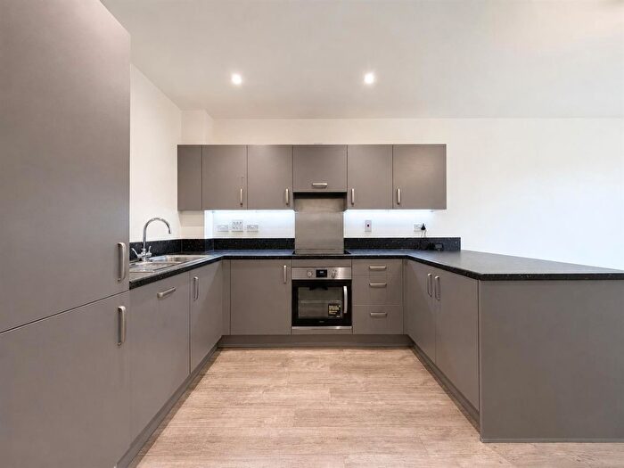 1 Bedroom Flat To Rent In Eden House, Lampton Road, Hounslow, TW3