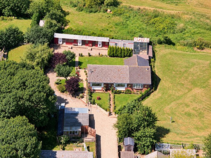 3 Bedroom Detached Bungalow For Sale In Fenpark Road, Fenton, Stoke-On-Trent, ST4